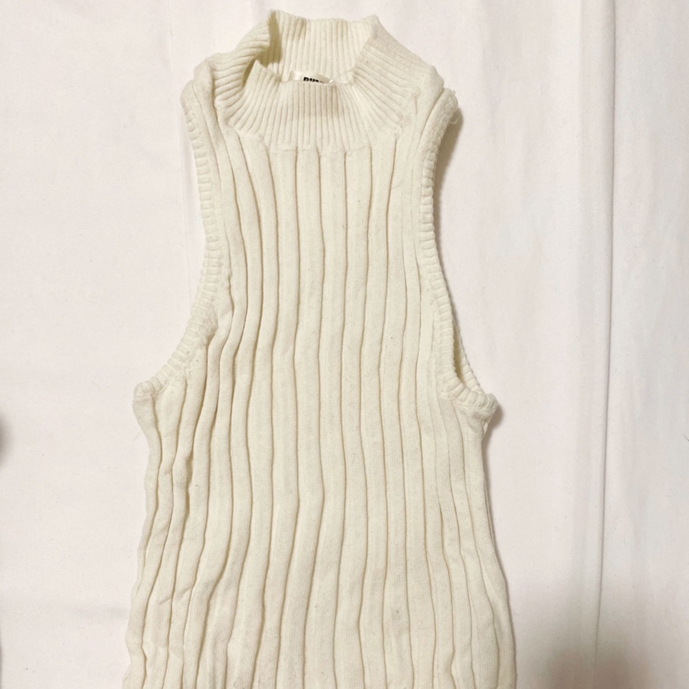 LF Rumour Off White Cropped Ribbed Tank